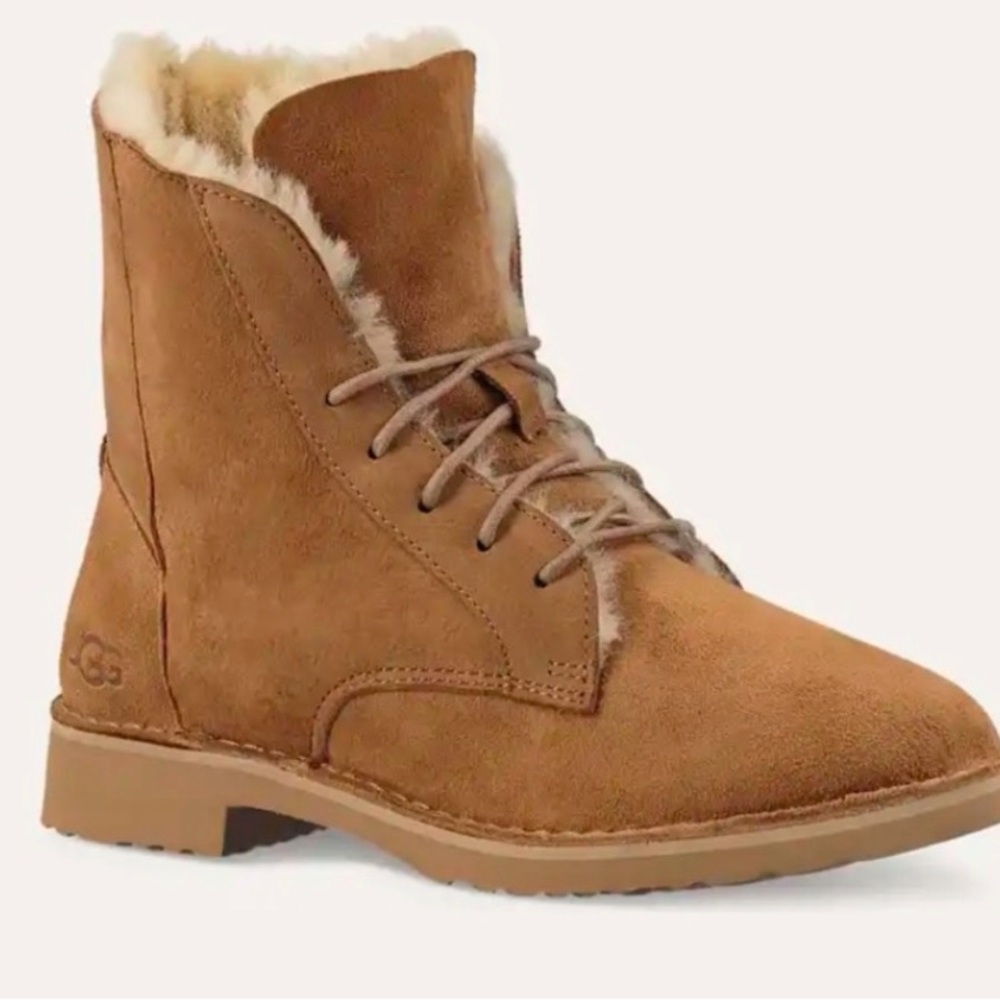 UGG Chestnut Women’s Lace Up Quincy Boot Size 8.5